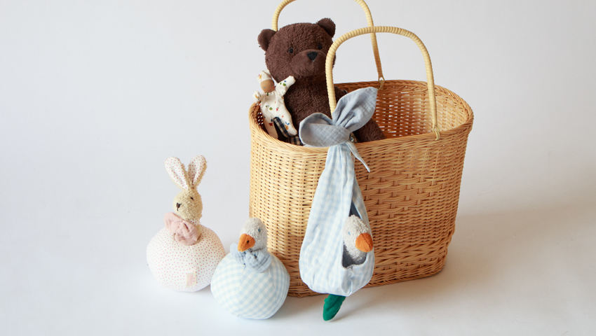 0歳の赤ちゃんへのクリスマスプレゼントに、長く使える愛らしいギフト