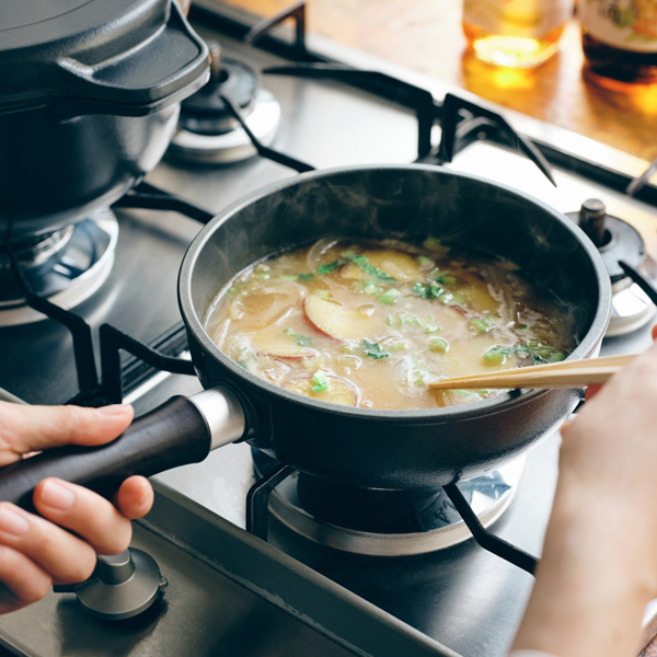 味わい鍋（無水調理鍋） 片手