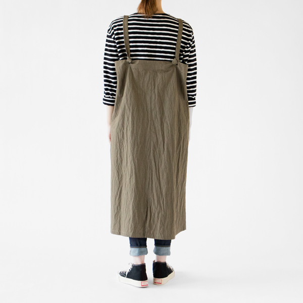 KHAKI(モデル身長 162cm)