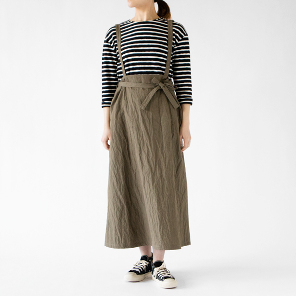 KHAKI(モデル身長 162cm)