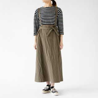 KHAKI(モデル身長 162cm)