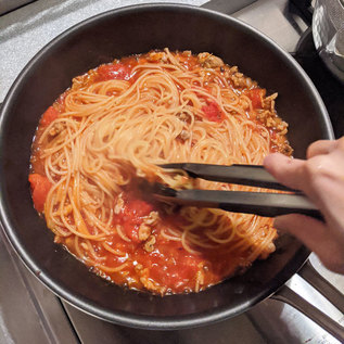 ミートソースや汁気のあるパスタを作るのにも便利 ミートソースや汁気のあるパスタを作るのにも便利
