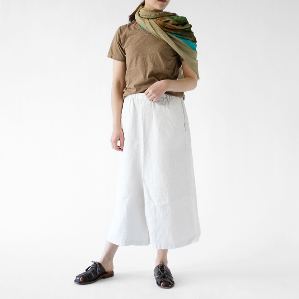 VINTAGE WHITE（モデル身長：162cm）