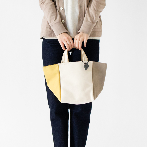 BANANA×WHITE×GALET