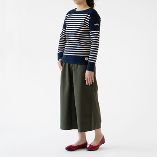 XS、モデル身長:161cm XS、モデル身長:161cm