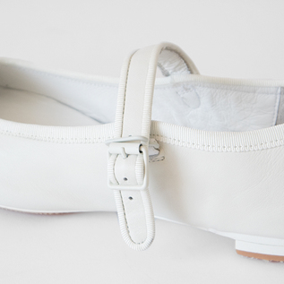 TRAVEL SHOES ストラップバレエシューズ レイン TR019 WHITE／chausser
