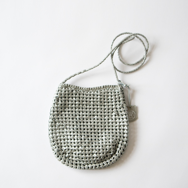 GOATメッシュラウンドポシェット SILVER