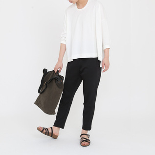 モデル身長:163cm・体重51kg (BLACK) モデル身長:163cm・体重51kg (BLACK)