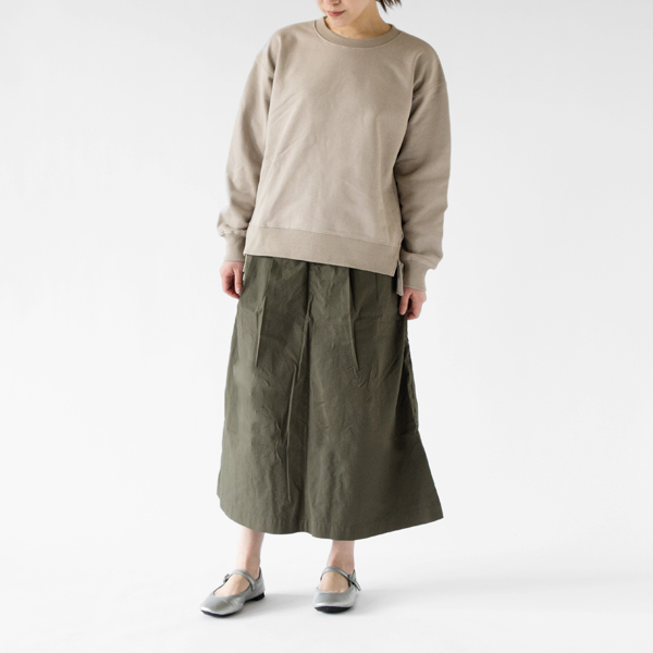 BEIGE（モデル身長：162cm）