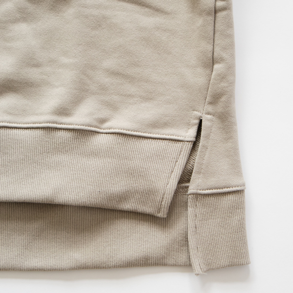 スリット部分（BEIGE）