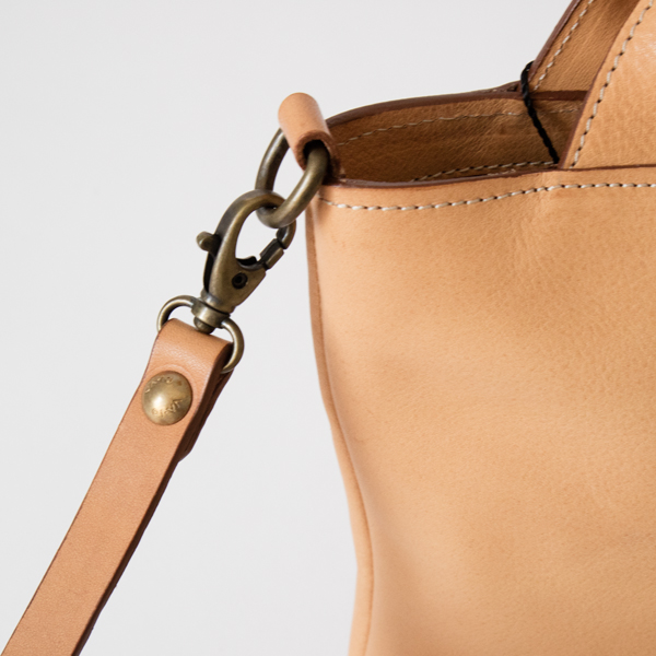 ショルダーの付け外しも簡単 ショルダーの付け外しも簡単