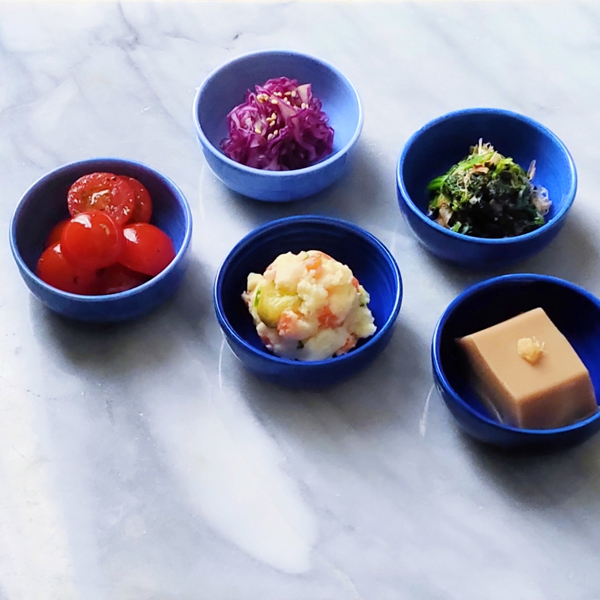 ちょっとした副菜、薬味と重宝するサイズです