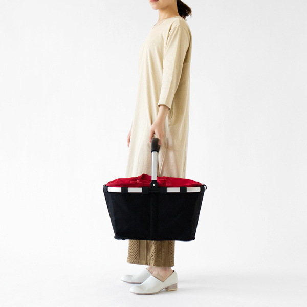 使用イメージ（RED、モデル身長：162cm）