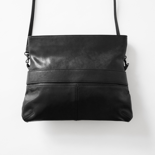 3way レザーポシェト enveloppe BLACK