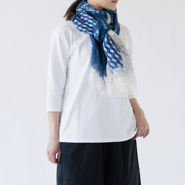 落ち着いたカラー(モデル162cm)