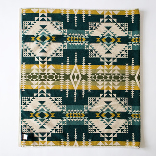 タオルブランケット（102×178）Oversized Jacquard Towels／PENDLETON
