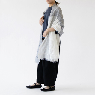 モデル身長162cm(grey white) モデル身長162cm(grey white)
