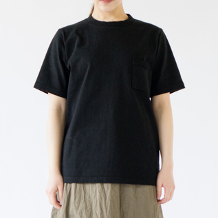 女性モデル身長:162cm 着用サイズ:S(BLACK) 女性モデル身長:162cm 着用サイズ:S(BLACK)