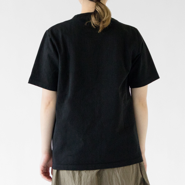 女性モデル身長：162cm　着用サイズ：S（BLACK）