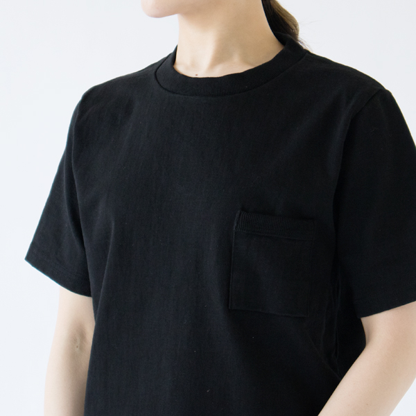 女性モデル身長：162cm　着用サイズ：S（BLACK）