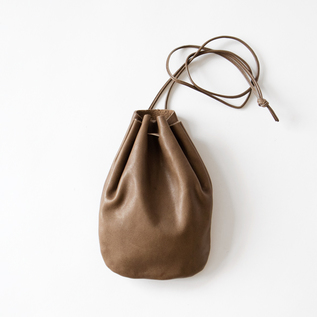 HORSE LEATHER / DROP SHAPE POUCH S（巾着バッグ）