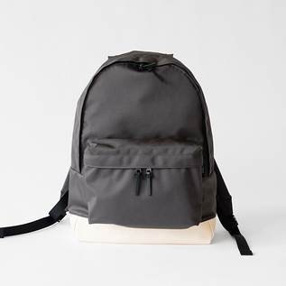 LIGHT / LEATHER BOTTOM デイパック(CHARCOAL) LIGHT / LEATHER BOTTOM デイパック(CHARCOAL)