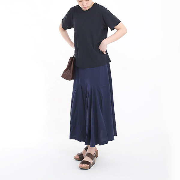 モデル身長：163cm　着用サイズ：2(DARK NAVY)
