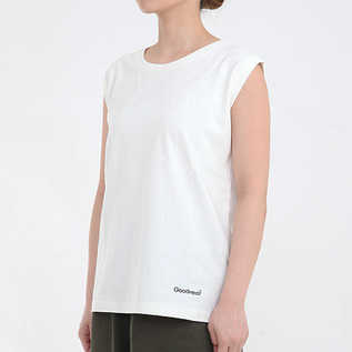 WHITE（モデル身長：163cm）