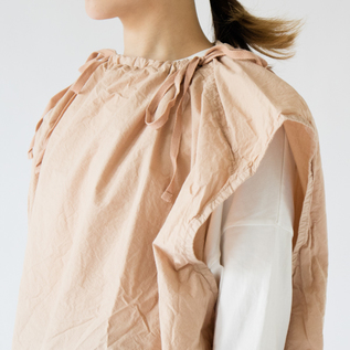 胸元(Beige) 胸元(Beige)