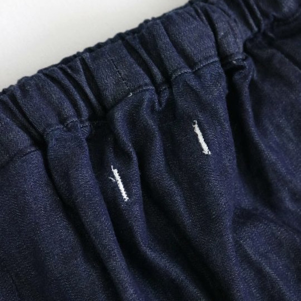 白いネーム付け糸がアクセントに
