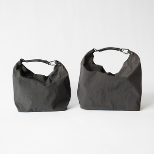 サイズはSとLの2展開 サイズはSとLの2展開
