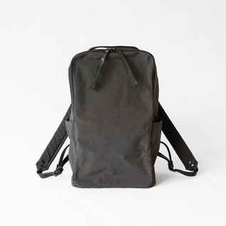 撥水シュリンクナイロン キューブ リュック QYUBULIC2 S／MARVELETS