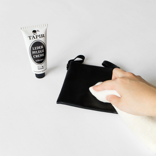 Leder Pflege shoe care cream／TAPIR（タピール） / Shop ZUTTO for