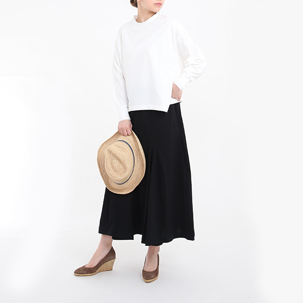 モデル身長163cm・体重51kg(BLACK)
