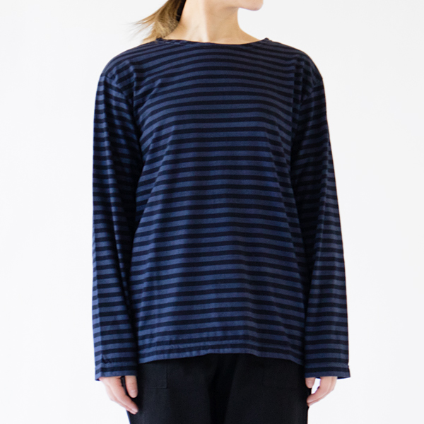 女性モデル身長：162cm　着用サイズ：T3(MID NIGHT NAVY/MARINE)