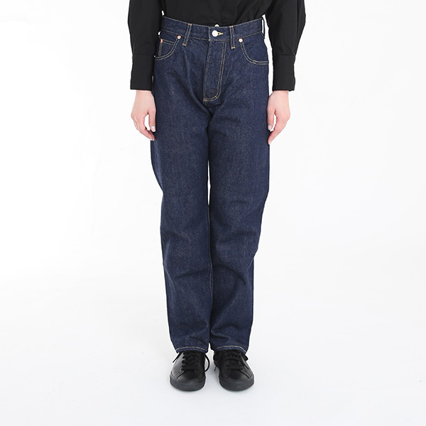 モデル身長163cm・体重51kg（INDIGO SIZE 27）