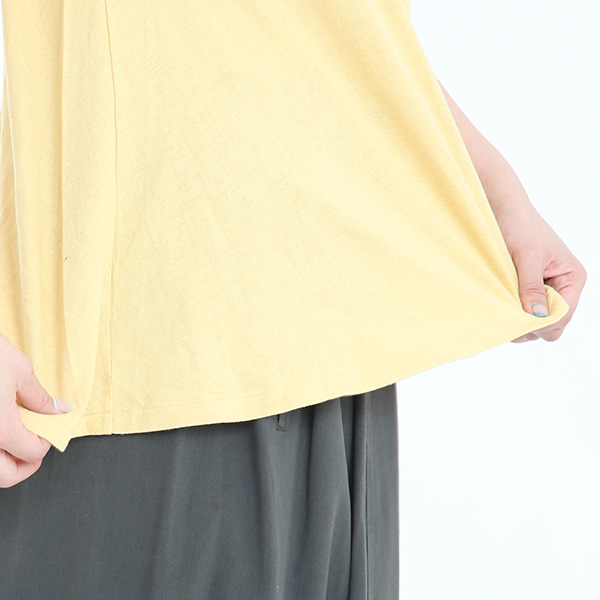 柔らかさと風合いの良さを残す最適な混率を探し当てながら度目を詰めました（SUNSHINE YELLOW）