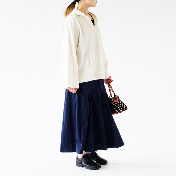 モデル身長：162cm(NAVY)