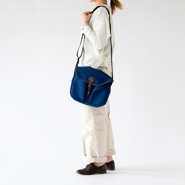COMO NAVY BLUE（モデル身長：162cm）
