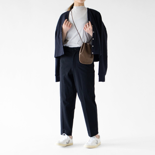 BLACK(モデル身長:162cm) BLACK(モデル身長:162cm)