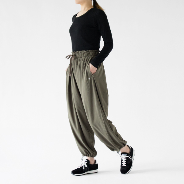 Mサイズ着用、モデル身長:162cm Mサイズ着用、モデル身長:162cm