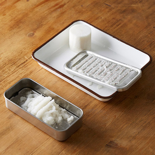 箱型おろし金／大矢製作所(おおやせいさくしょ)｜愛着を持ってずっと