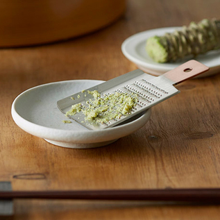 わさびや生姜など薬味のすりおろしにも わさびや生姜など薬味のすりおろしにも