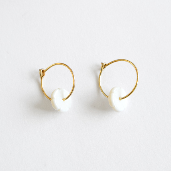 ピアス elements hoop(ホワイト)