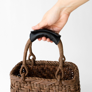 国産　手しごと　山葡萄　オーガニック　かごバッグ　バスケット　リンネル　山ぶどう やまぶどう籠 削 丸 中 リング手 ｜のレン神楽坂【公式通販