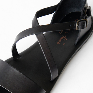 Leather sandals W0162 NERO／Nuovo Nicar（ヌオヴォニカール） / Shop