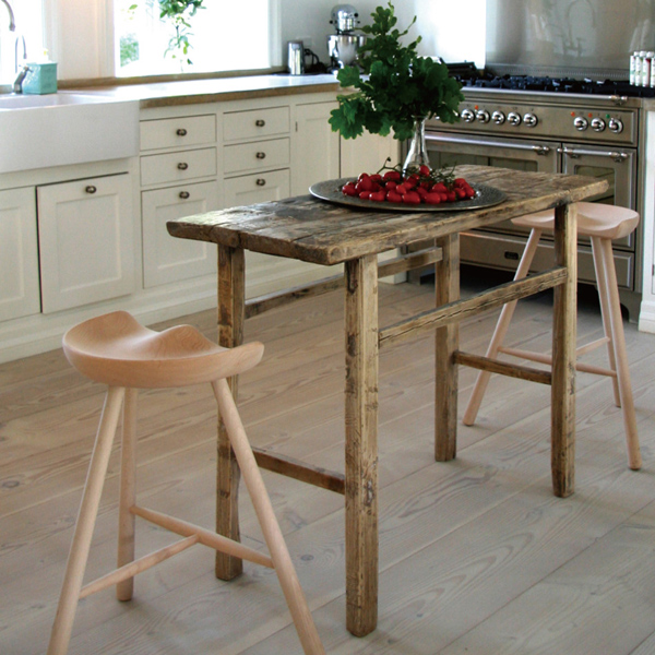 ダイニングテーブルに合わせて