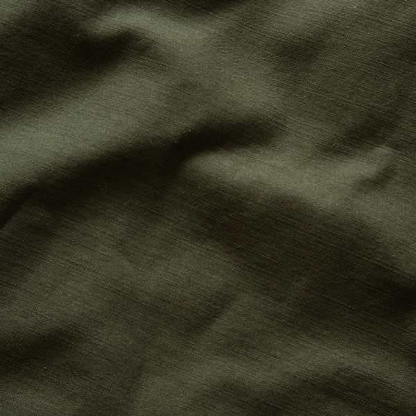 着込むほどに風合いが増すバックサテン素材 着込むほどに風合いが増すバックサテン素材