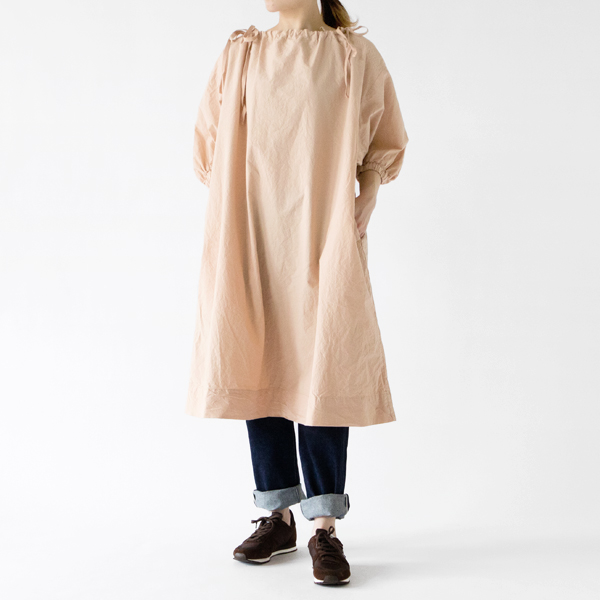 Beige（モデル身長：162cm）