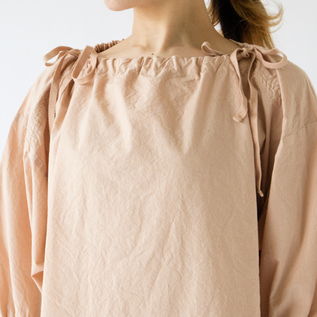首回り(Beige) 首回り(Beige)